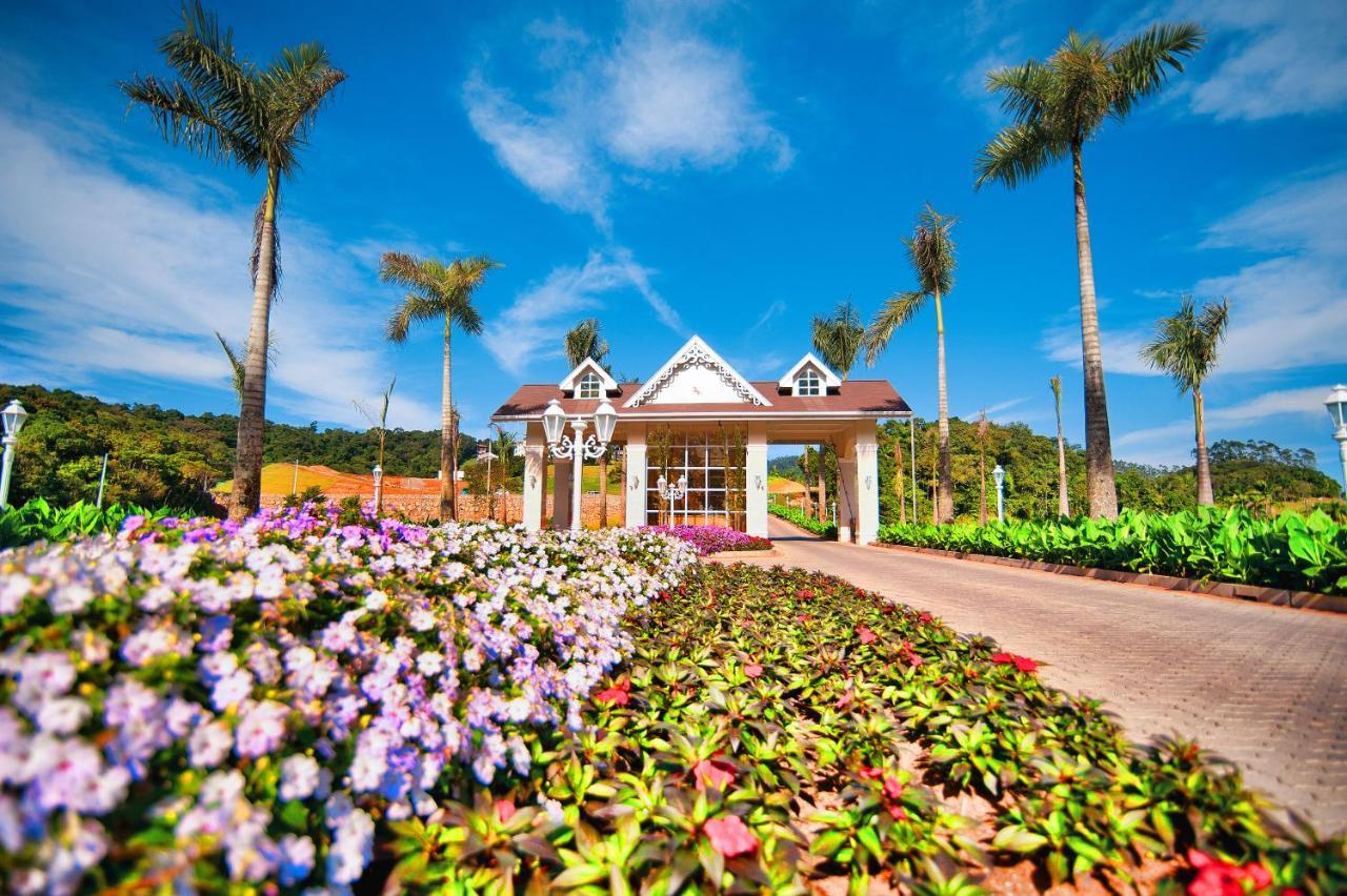 Fazzenda Park Resort Gaspar Esterno foto